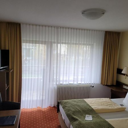 Kurparkhotel-Gemuend Экстерьер фото