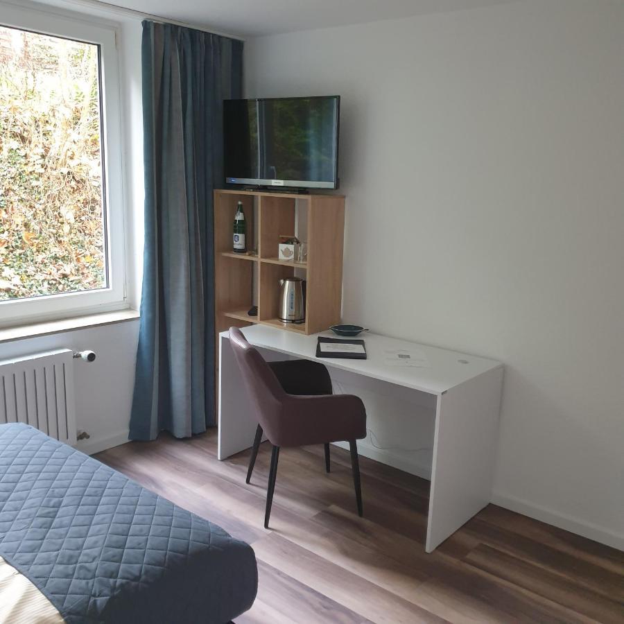 Kurparkhotel-Gemuend Экстерьер фото